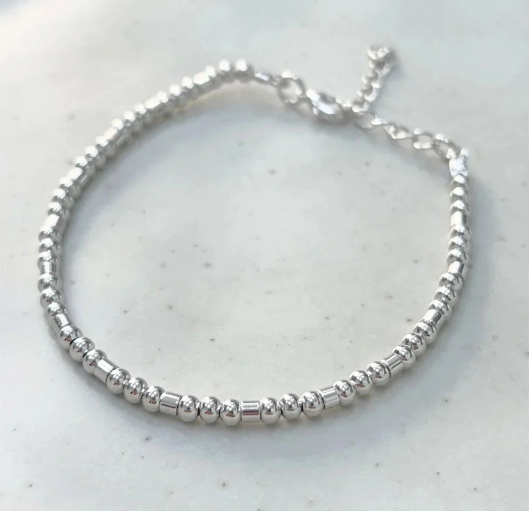 Pulseira Mini Esferas Canutilhos